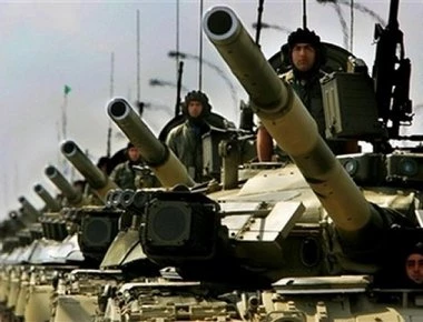 Βίντεο: Τα φονικά T-80 U/UK στην υπηρεσία της Κυπριακής Εθνοφρουράς